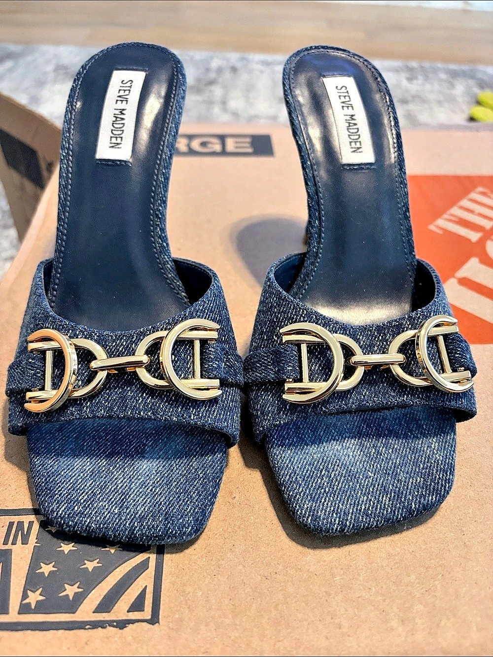 STEVE MADDEN Denim Heels in Blue